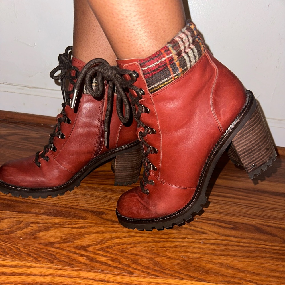 SAM EDELMAN BOOTIES